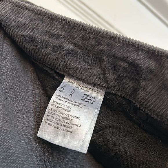 American eagle Dark grey corduroy Mom straight jeans size 12 - Picture 3 of 4